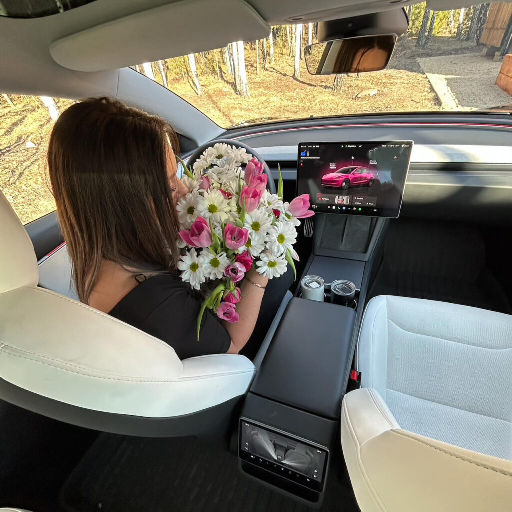 Tesla Model 3 Highland AWD – Black Long Range